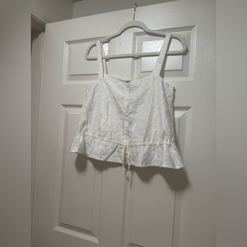 Motel Zaraku Top in Fresia Broderie Ivory - Picture 7 of 14